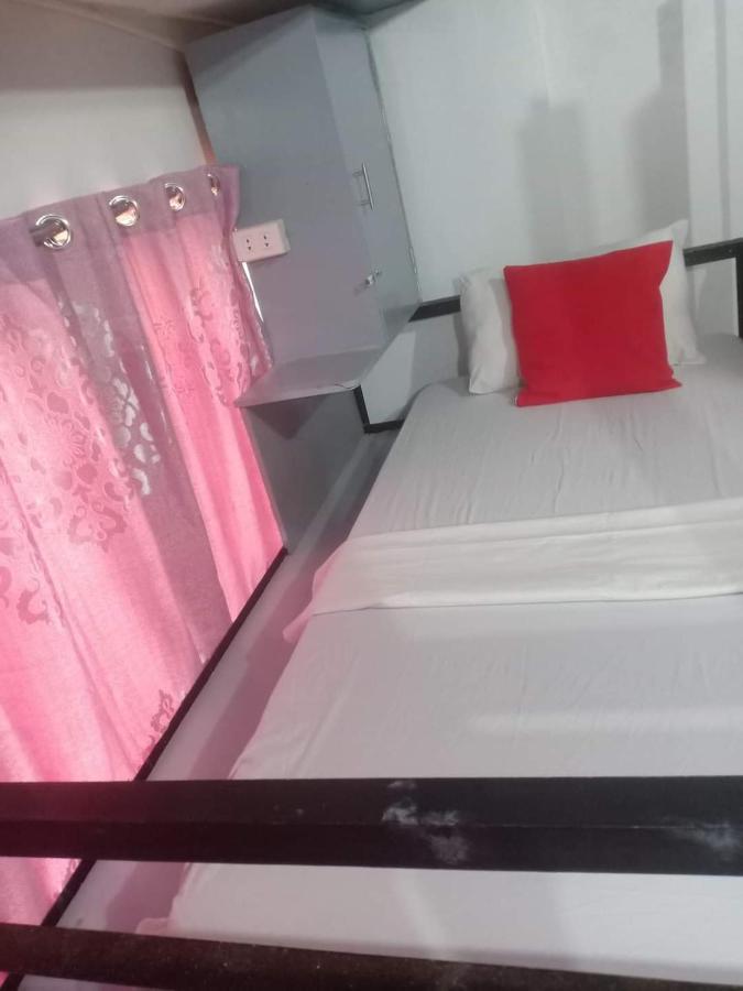 Lojed Sean Bed And Space Pasay Dış mekan fotoğraf